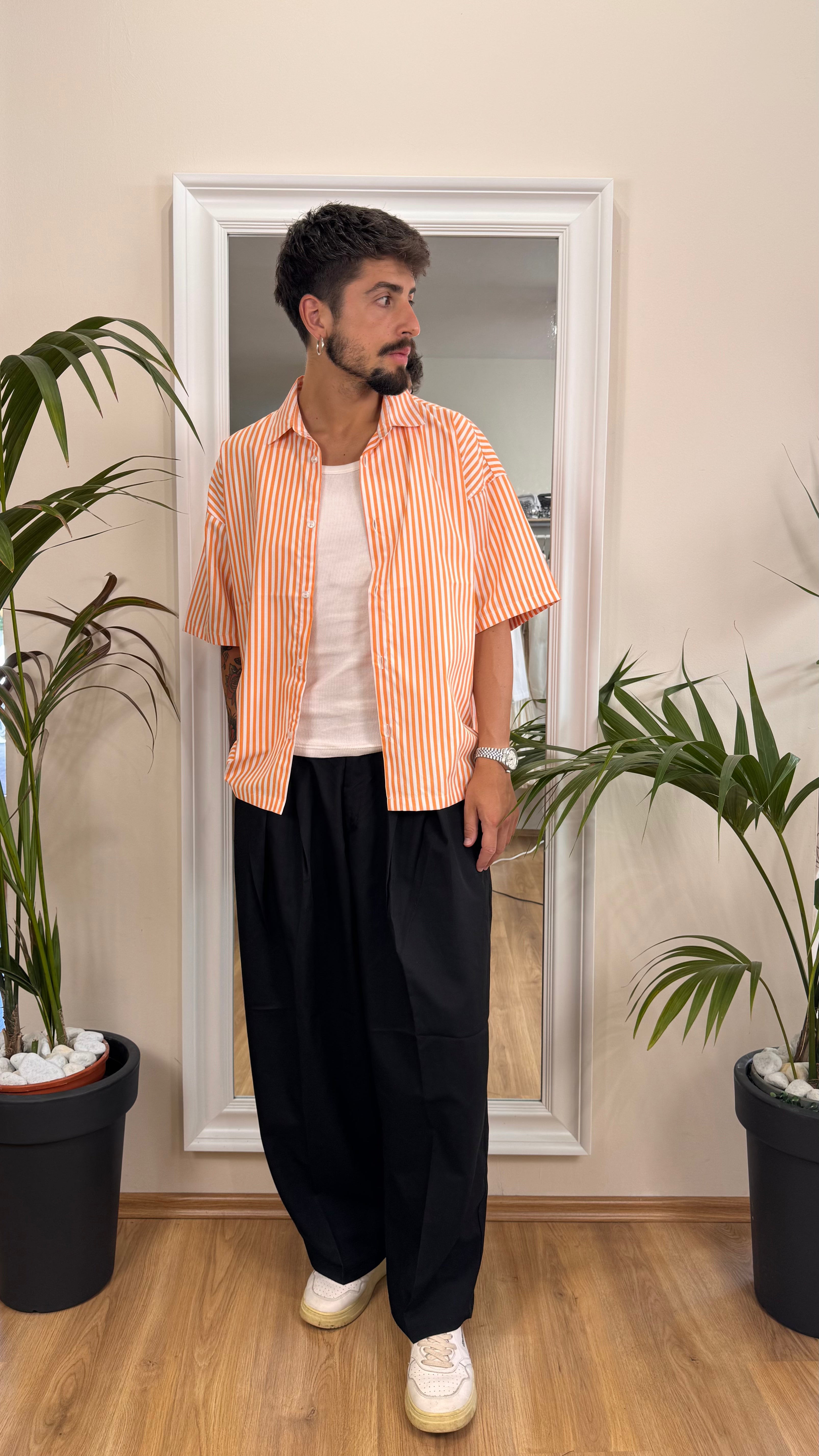 Pantalone baggy fit con doppia pence nero.