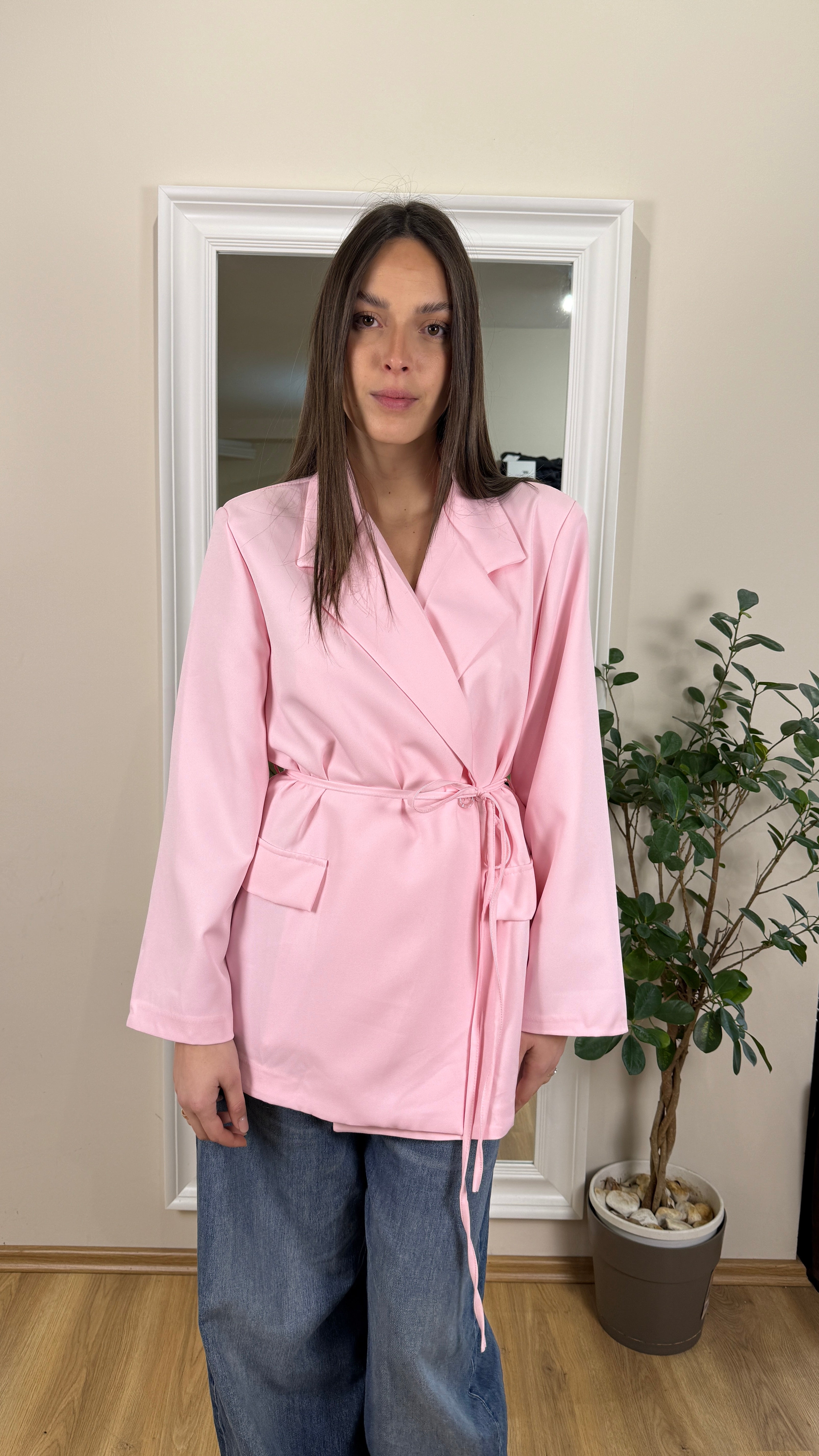 Blazer con cinta, doppio petto.