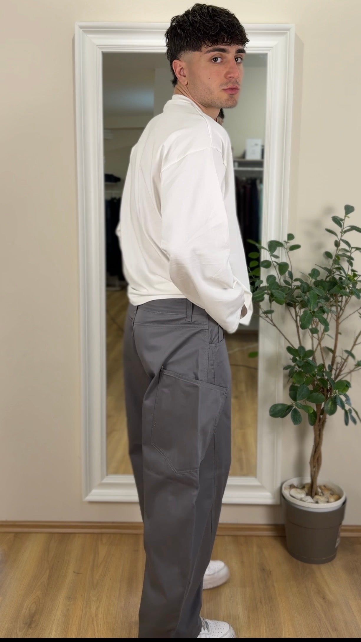 Jeans cargo Balloon grigio.