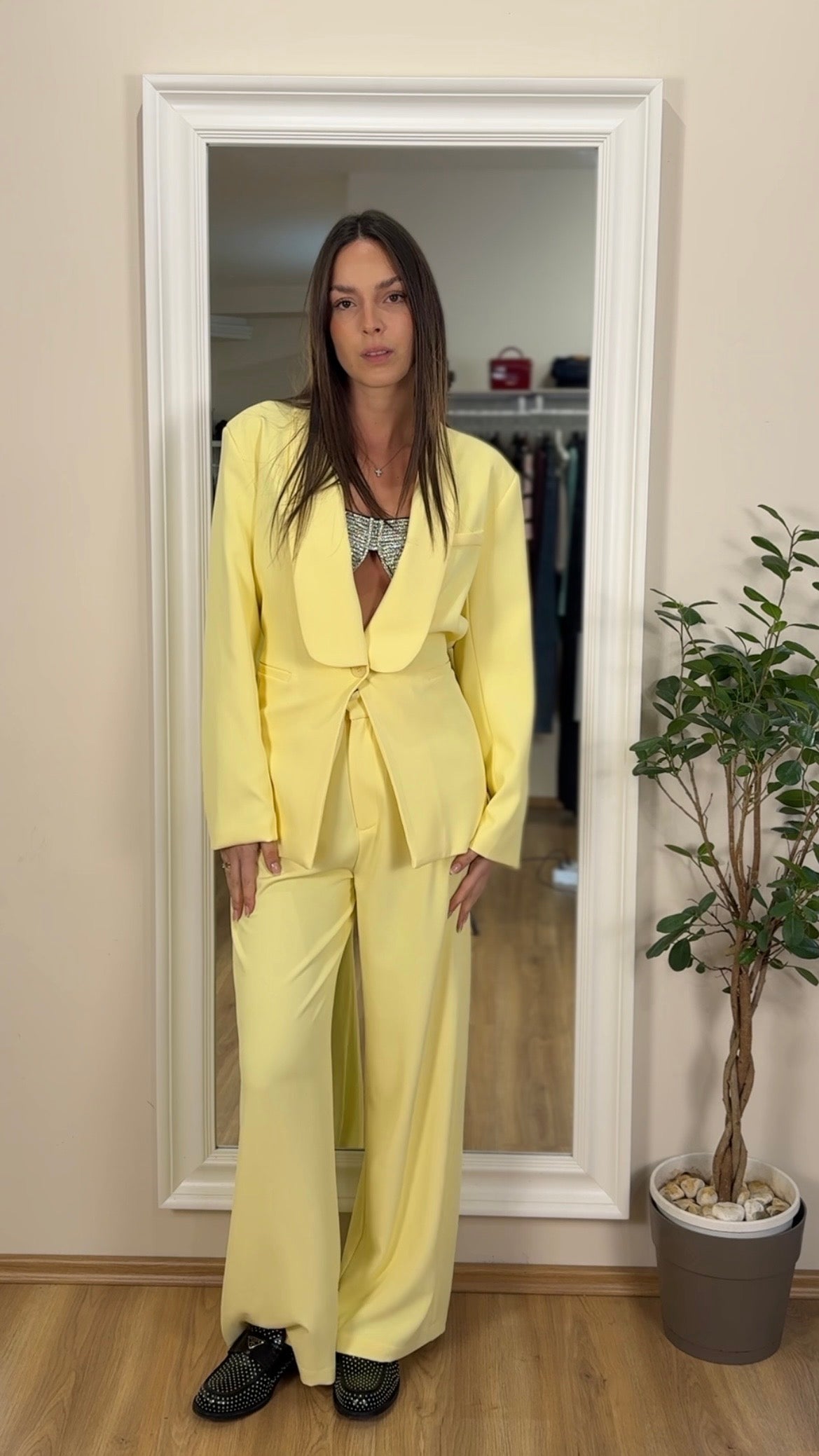 Completo giacca-pantalone giallo-Lumina.