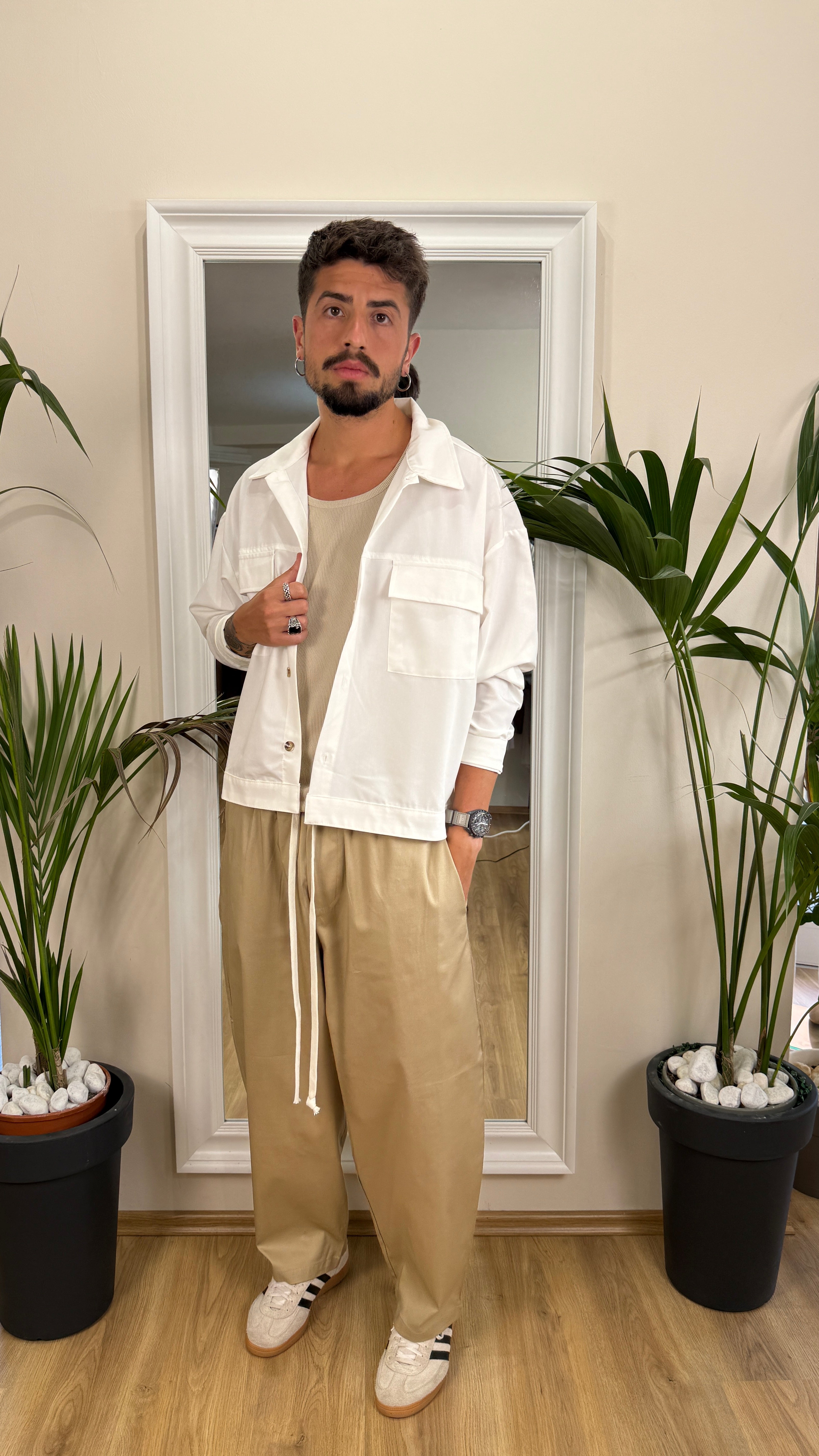 Pantalone baggy cammello.