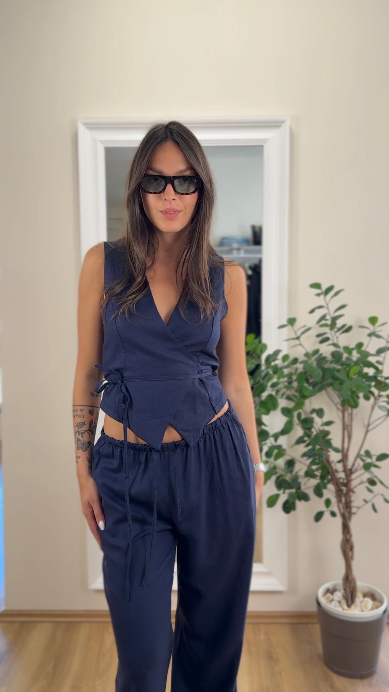 Coordinato gilet-pantalone.