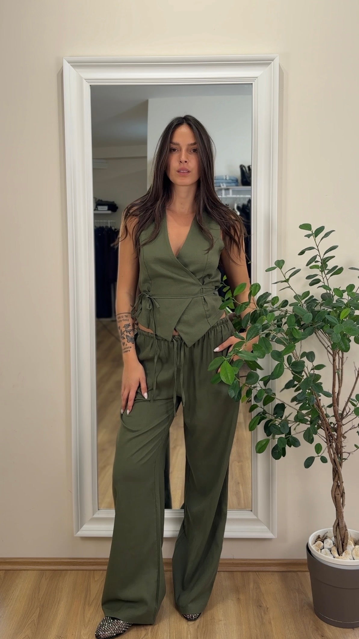 Coordinato gilet-pantalone.