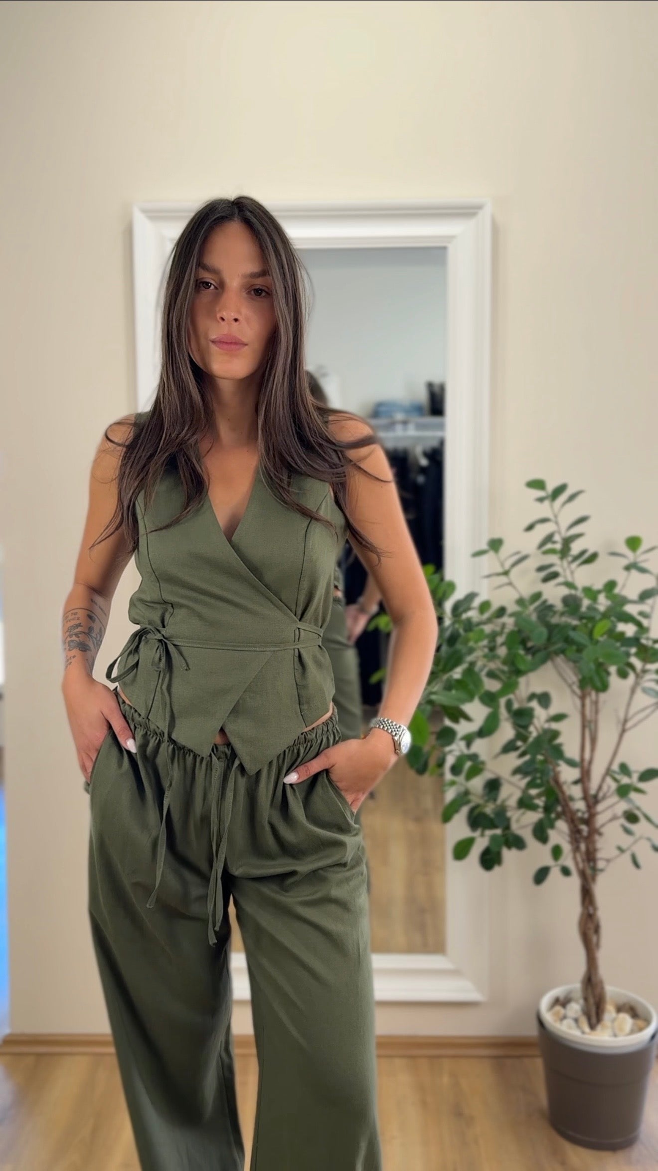 Coordinato gilet-pantalone.