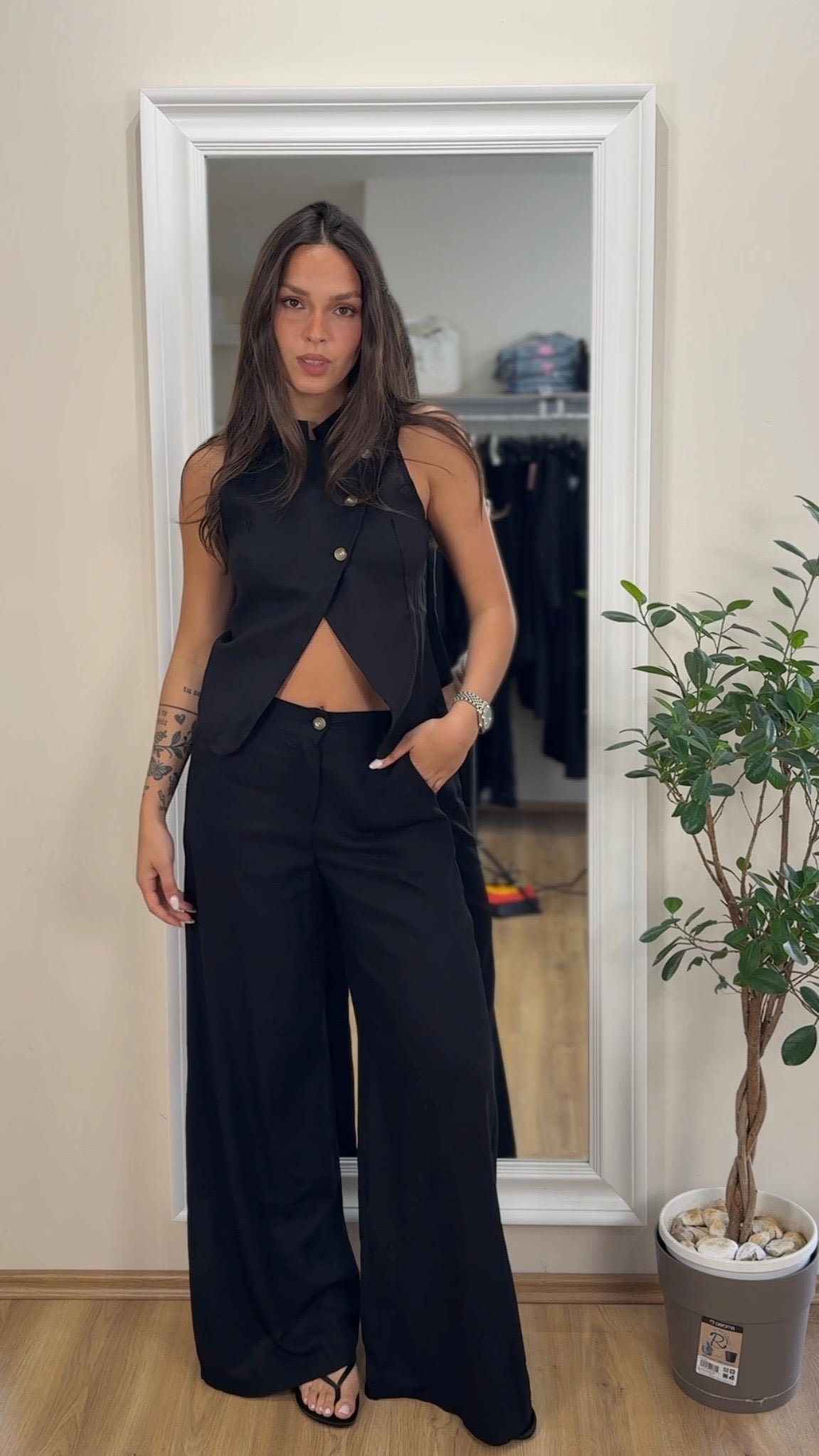 coordinato gilet e pantalone.
