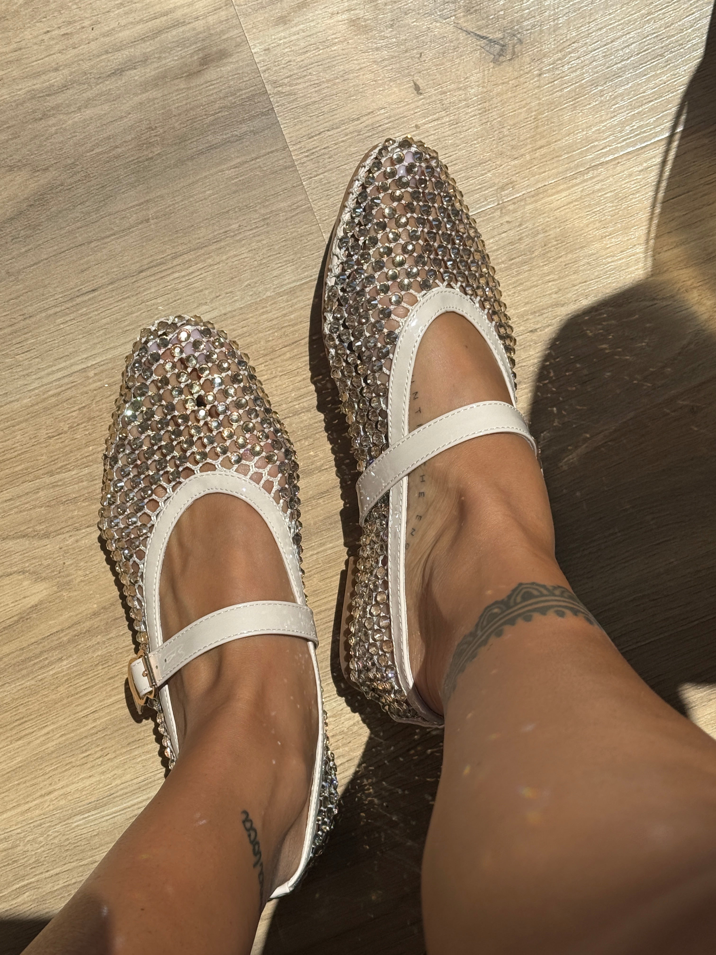 Ballerina con strass a rete.
